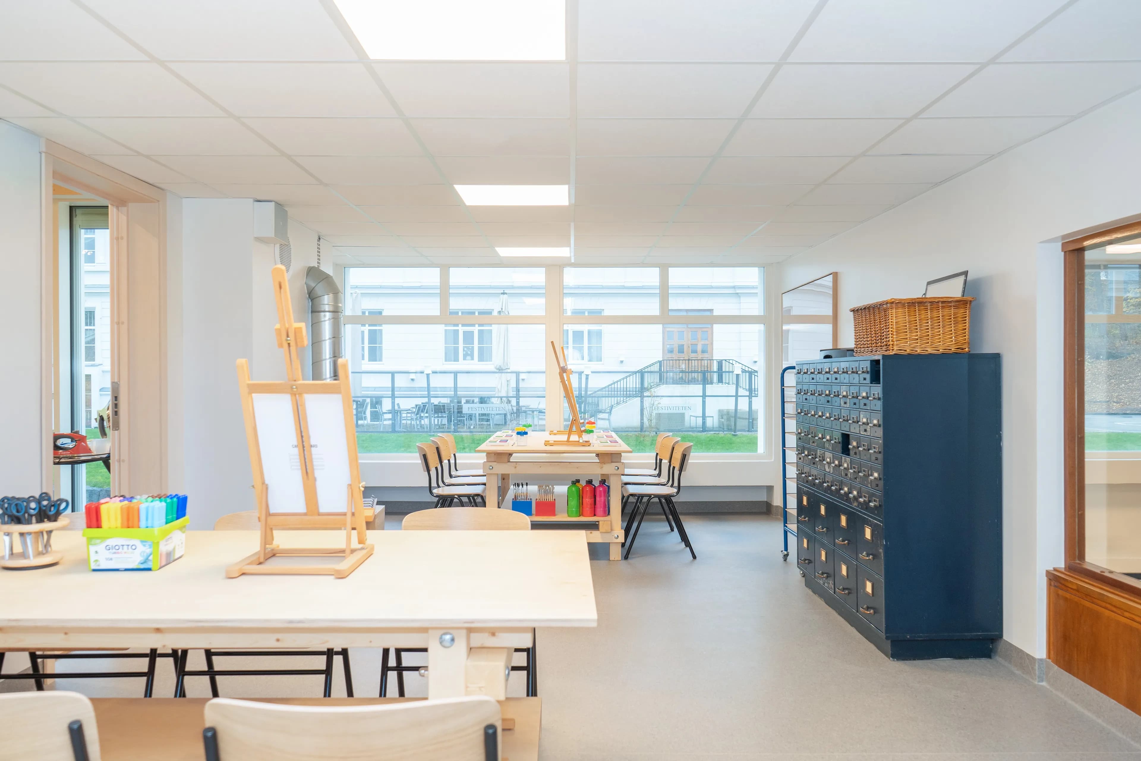 Image of a creative environment at Sarpsborg Library.